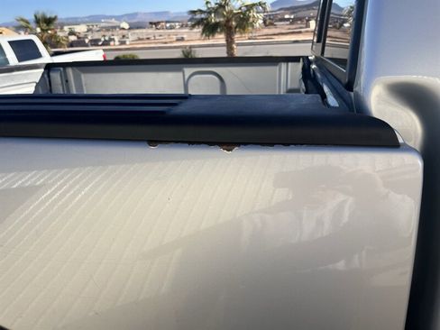 Used 2012 Ford F150 Raptor w/ Raptor Luxury Pkg image 16