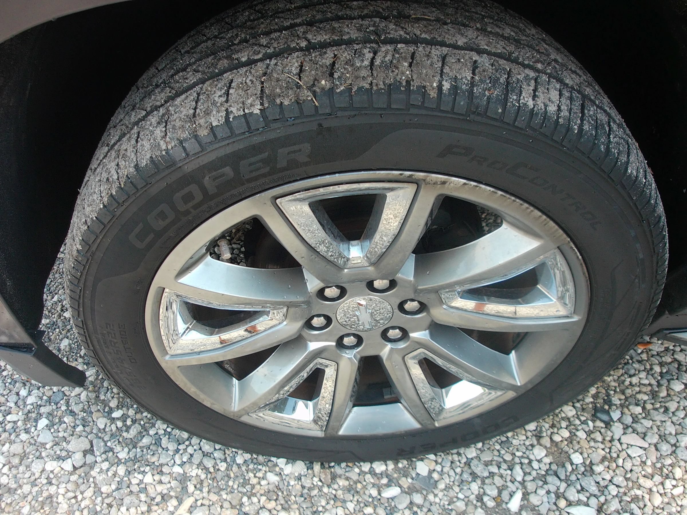 Used 2015 Chevrolet Suburban LTZ RWD image 58