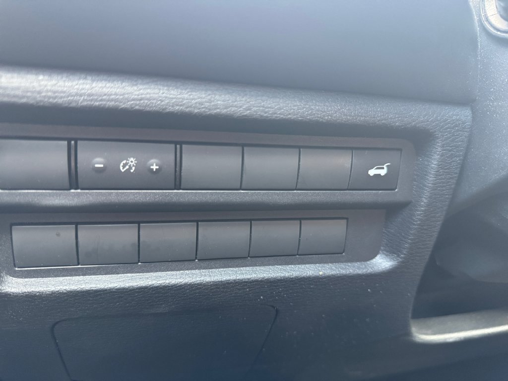 Used 2022 Mitsubishi Outlander SE AWD/4WD image 37