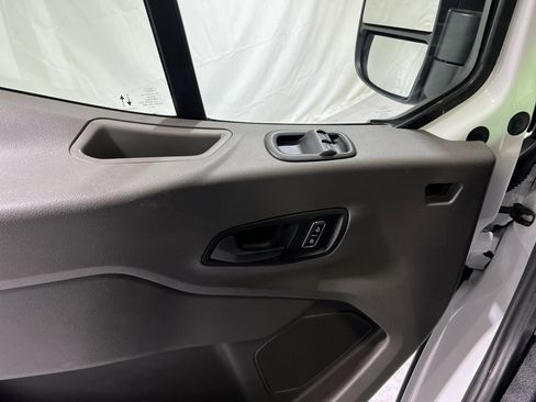 Used 2024 Ford Transit 150 Low Roof AWD image 24