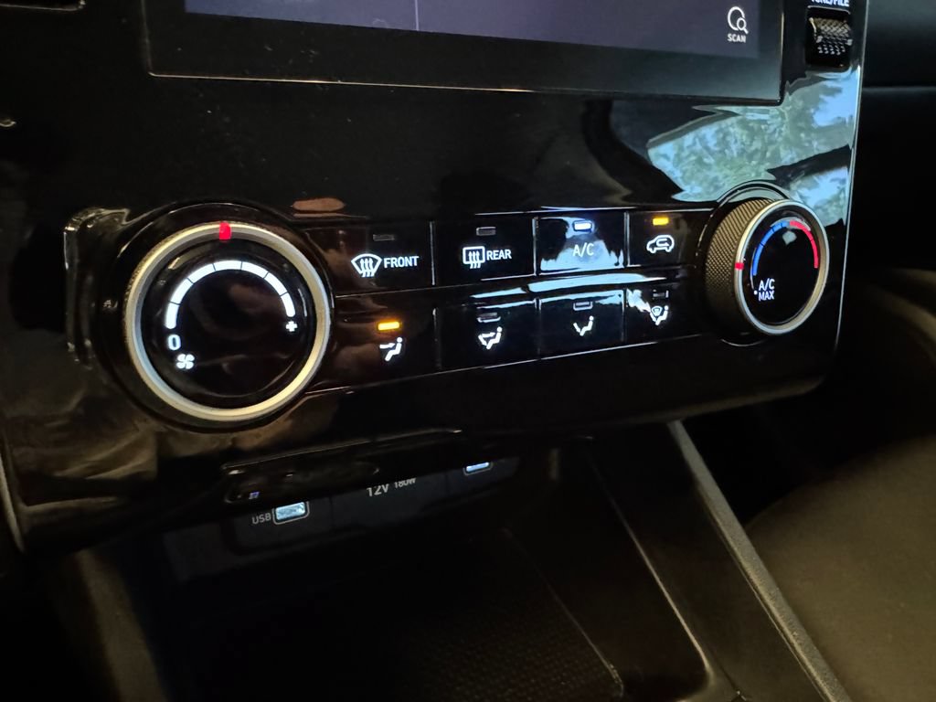 Used 2022 Hyundai Tucson SE AWD/4WD image 15
