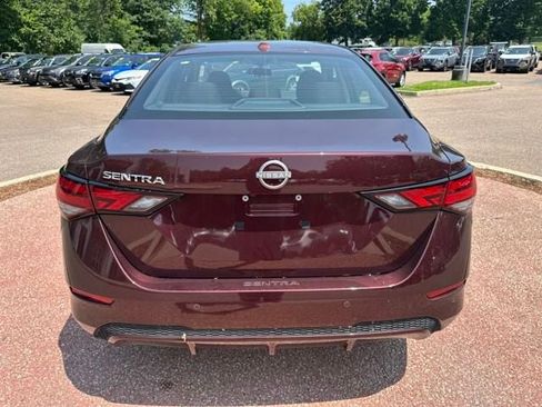 New 2025 Nissan Sentra SV w/ Trunk Package image 2