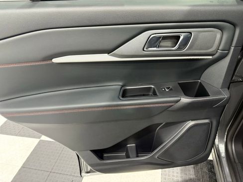 New 2026 Ford Explorer ST-Line w/ ST-Line Street Pack image 19