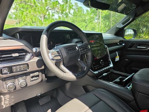 New 2026 GMC Yukon Denali w/ Advanced Technology Package RWD image 14