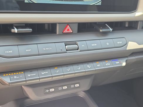New 2027 Kia Seltos S FWD image 24