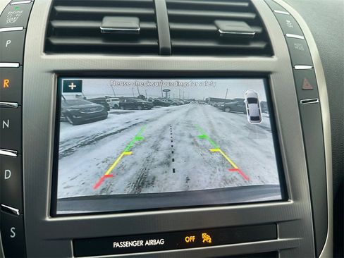 Used 2018 Lincoln MKZ Reserve image 16