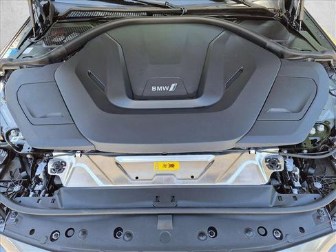 Used 2023 BMW i4 eDrive40 RWD image 23