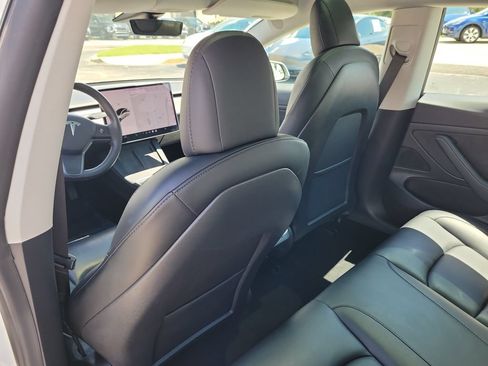 Used 2021 Tesla Model 3 Standard Range Plus RWD image 8