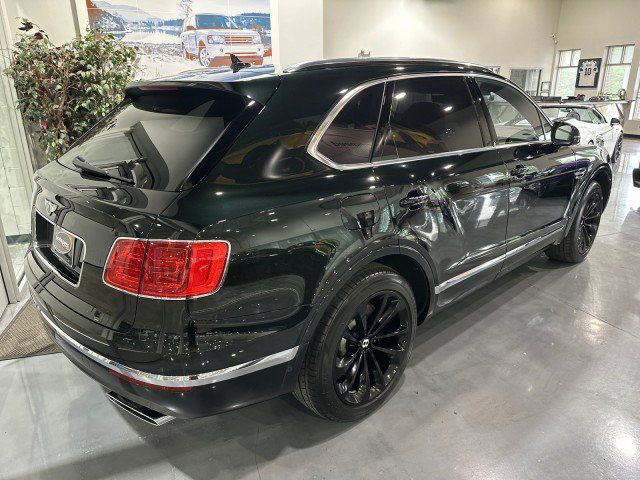 Used 2017 Bentley Bentayga AWD/4WD image 30