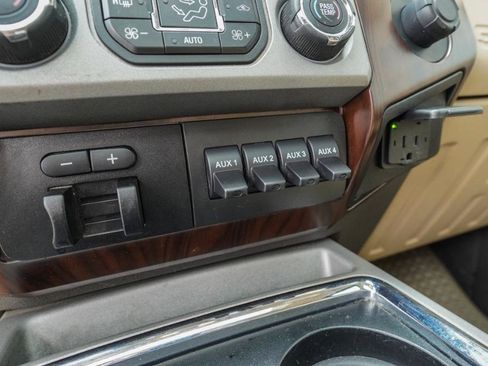 Used 2015 Ford F350 Lariat w/ Lariat Ultimate Package AWD/4WD image 34
