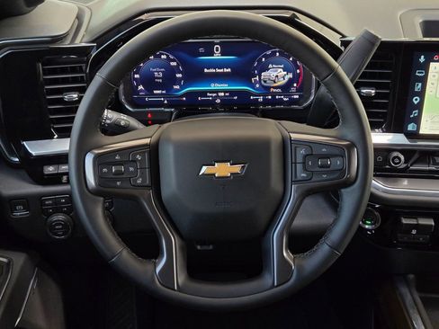 Used 2025 Chevrolet Silverado 2500 High Country w/ High Country Premium Package AWD/4WD image 23