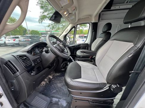 Used 2026 RAM ProMaster 2500 w/ Convenience Group FWD image 19