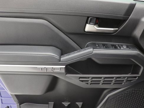 Used 2024 Toyota Tacoma TRD Off-Road image 16