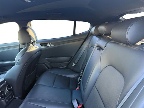 Used 2019 Kia Stinger GT image 11