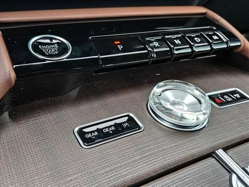 New 2025 Lincoln Navigator Reserve image 15