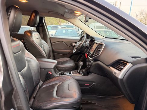 Used 2014 Jeep Cherokee Trailhawk w/ Leather Interior Group image 21