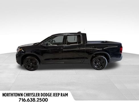 Used 2024 Honda Ridgeline Black Edition image 2