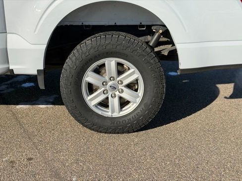 Used 2022 Ford F150 XLT w/ Trailer Tow Package image 9