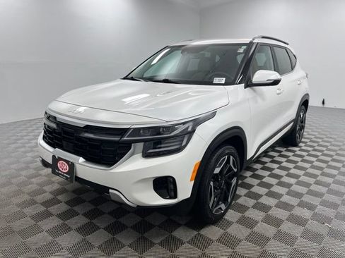 Used 2024 Kia Seltos SX AWD/4WD image 2