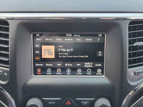 Certified 2018 Jeep Grand Cherokee Limited AWD/4WD image 17