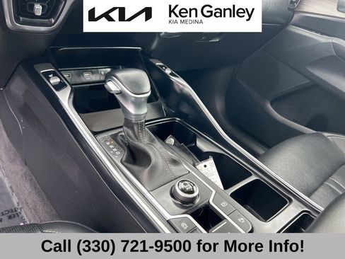 Certified 2022 Kia Sorento EX w/ Panoramic Sunroof Package image 35