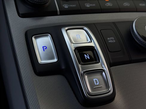Used 2021 Hyundai Palisade SE FWD image 18