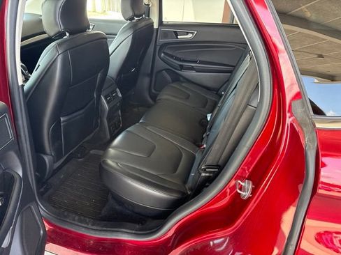 Used 2018 Ford Edge Titanium w/ Equipment Group 301A AWD/4WD image 13