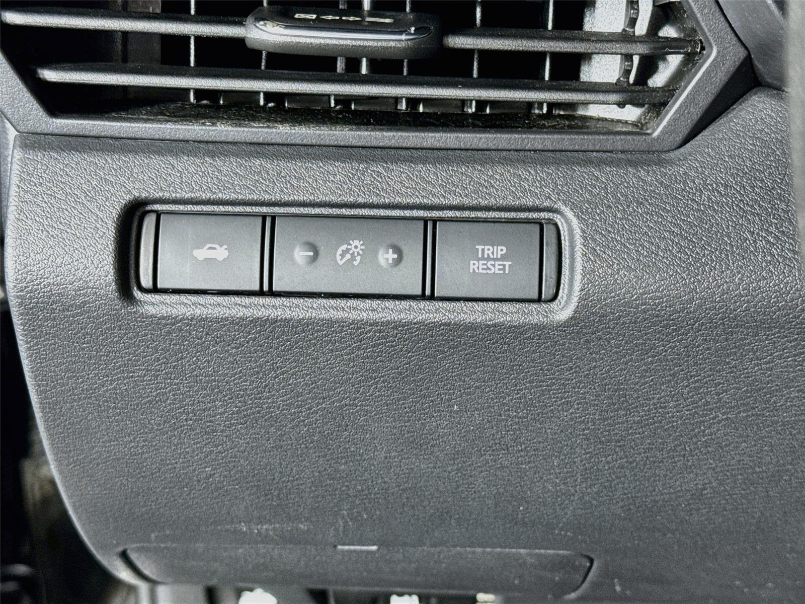 Certified 2022 Nissan Altima 2.5 SV FWD image 10