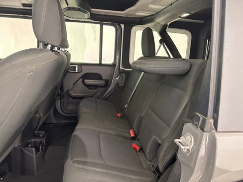 Used 2021 Jeep Wrangler Unlimited Sport image 25