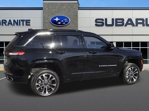 Used 2024 Jeep Grand Cherokee Overland w/ Luxury Tech Group IV image 11