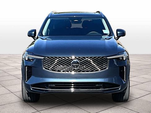 Used 2026 Volvo XC90 B6 Plus w/ Protection Package image 3