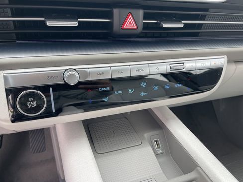 New 2025 Hyundai Ioniq 6 SEL image 28