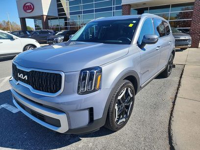 Used 2025 Kia Telluride EX