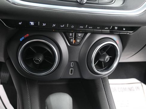 Used 2021 Chevrolet Blazer LT AWD/4WD image 30