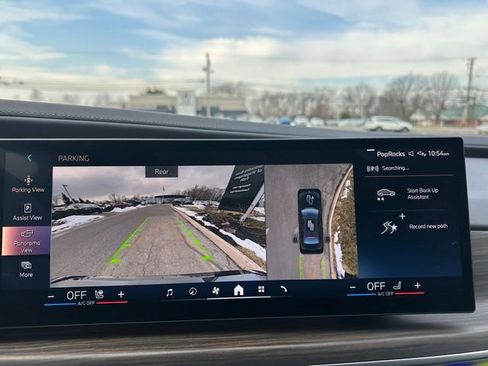 Used 2024 BMW 760i xDrive w/ Executive Package image 45