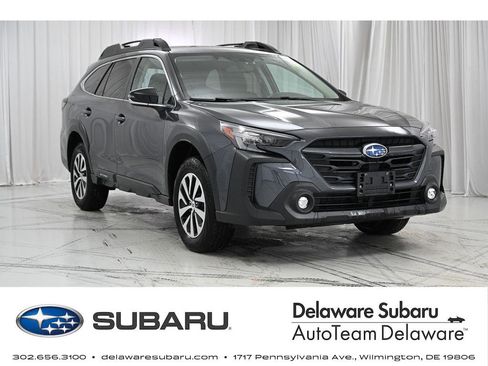 Used 2024 Subaru Outback Premium image 1