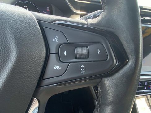 Used 2022 Chevrolet Bolt EUV Premier w/ Sun & Sound Package image 29