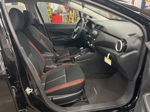New 2025 Nissan Versa SR image 37