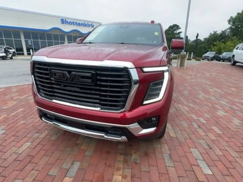 Used 2026 GMC Yukon Elevation w/ Elevation Premium Package AWD/4WD image 6