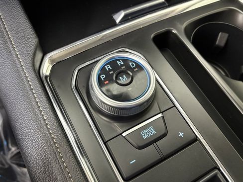 Used 2024 Ford Expedition Max XLT image 31