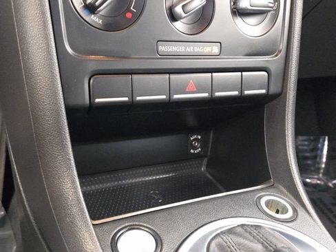 Used 2013 Volkswagen Beetle 2.5 FWD image 19