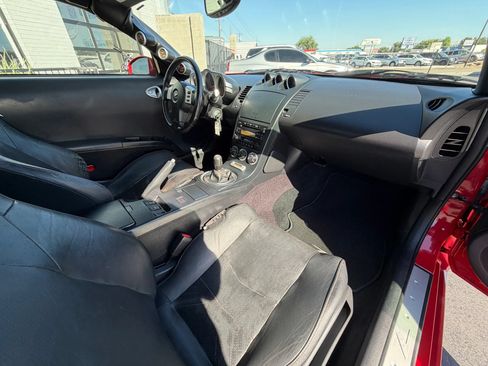 Used 2004 Nissan 350Z Touring RWD image 13