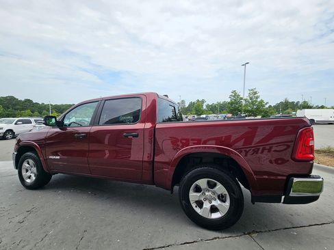 Used 2025 RAM 1500 Big Horn AWD/4WD image 5