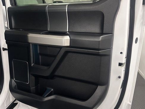 Used 2018 Ford F150 Lariat image 36