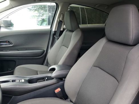 Used 2022 Honda HR-V EX image 7