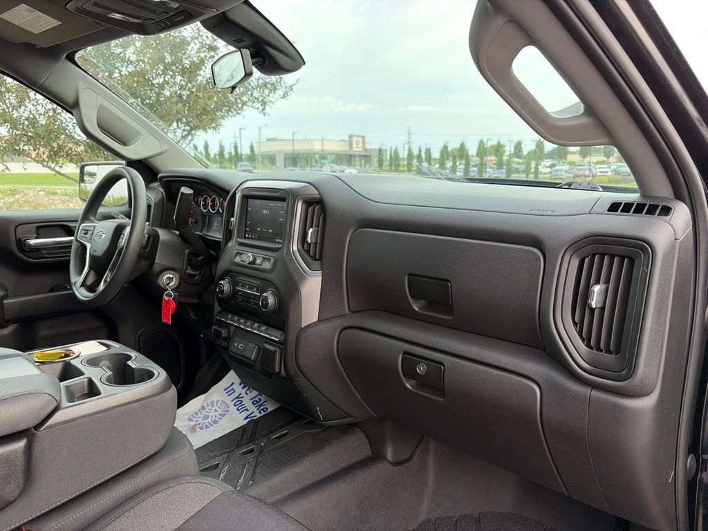Used 2022 Chevrolet Silverado 1500 Custom Trail Boss w/ Safety Confidence Package AWD/4WD image 26
