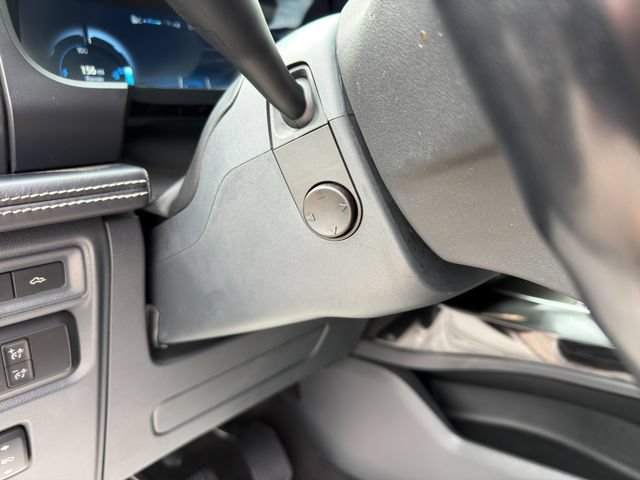 Used 2022 Ford F150 Lightning Platinum AWD/4WD image 56
