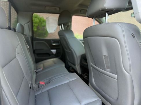 Used 2015 Chevrolet Silverado 1500 LTZ Z71 w/ LTZ Plus Package AWD/4WD image 31