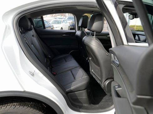 Used 2019 Alfa Romeo Stelvio Ti image 41