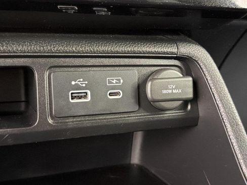 Used 2023 Honda Pilot TrailSport image 32